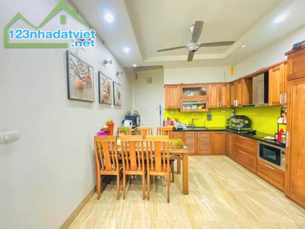 Bán gấp nhà phân lô ngõ Thái Thịnh, Đống Đa, ô tô đỗ cửa, 4 tầng 48m2, 12 tỷ - 4
