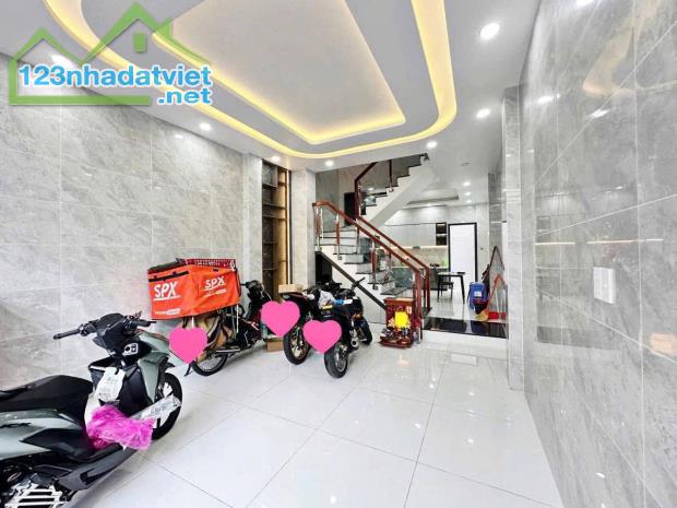 Nhà Mới ở ngay 63M2 -4 Tầng BTCT-Ô Tô Ngủ Trong Nhà- Khu Vip Quận 10 Hẻm Thông Chỉ 12 Tỷ - 2
