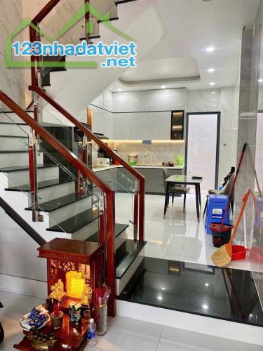 Nhà Mới ở ngay 63M2 -4 Tầng BTCT-Ô Tô Ngủ Trong Nhà- Khu Vip Quận 10 Hẻm Thông Chỉ 12 Tỷ - 3