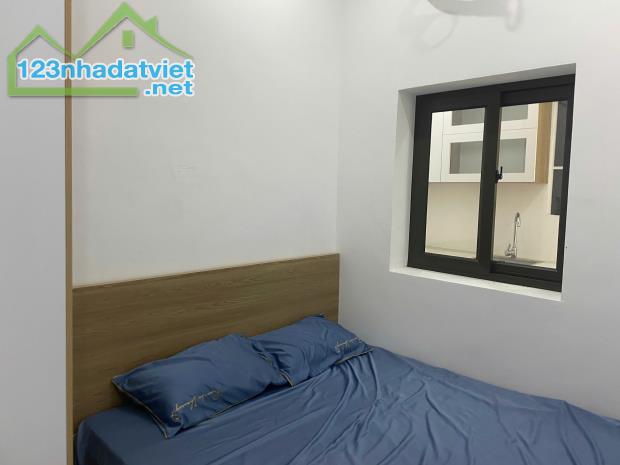 NHÀ ĐẸP - GIÁ TỐT - Vị Trí Đắc Địa Tại TT tầng 1- Nguyễn Phong Sắc- Nguyễn Văn Huyên- - 4