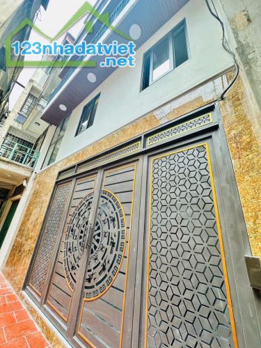 NHÀ ĐẸP TÔN ĐỨC THẮNG - THANG MÁY - FULL NỘI THẤT - 1 NHÀ RA PHỐ