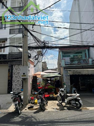 Chính Chủ Bán Nhanh Lô Đất Kèm Nhà, Vị Trí Siêu Đẹp, SHR Ngay Chợ Ba Đình Quận 8