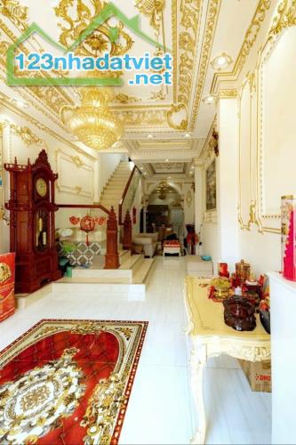 GIẢM MẠNH 2 TỶ - BIỆT THỰ DÁT VẢNG NỘI THẤT XỊN SÒ - TRUNG TÂM Q.6 - 145M2 - CHỈ HƠN 15 TỴ