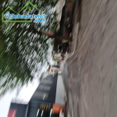 Đa Tốn, Gia Lâm. Lô góc 50m2. Đường 3 ô tô tránh.