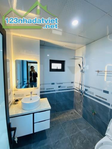 🏡 BÁN NHÀ 5 TẦNG - HOA LÂM, LONG BIÊN - 31m² - MT 7m - Giá  5,9 tỷ - 2