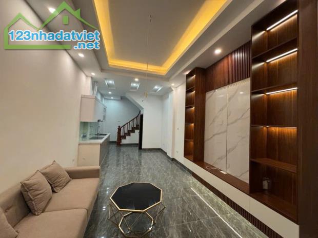 BÁN GẤP: NHÀ ĐẸP 4 TẦNG TRẦN KHÁT CHÂN, SỔ ĐỎ ĐẸP 34M; 6,2 TỶ - 1