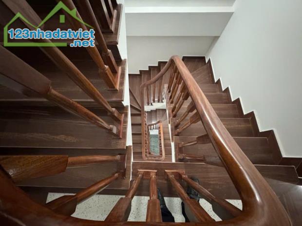 BÁN GẤP: NHÀ ĐẸP 4 TẦNG TRẦN KHÁT CHÂN, SỔ ĐỎ ĐẸP 34M; 6,2 TỶ - 2