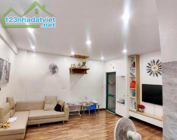 CHUNG CƯ NAM TỪ LIÊM_NHỎ TIỀN_HIẾM_2 NGỦ_65m2_GÓC_ CHỈ 3 TỶ HƠN - 1