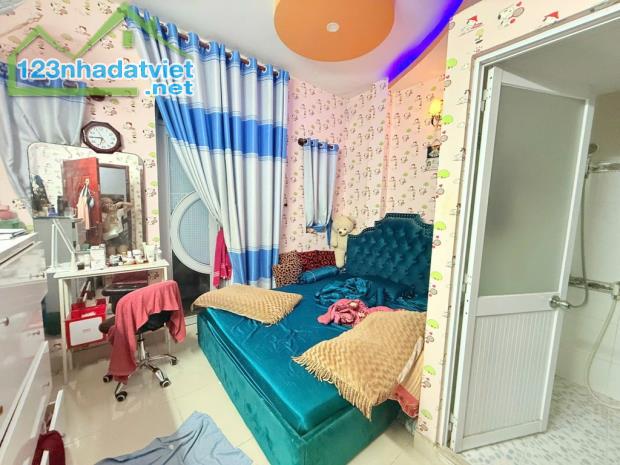 Bán nhà HXT Hương Lộ 2, gần ngã 4 Bốn Xã, Giáp Tân Phú, 50m² - 4x13 - 3 tầng, chỉ hơn 4 tỷ - 3