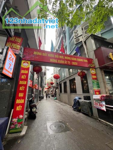Bán nhà phố Dịch Vọng Hậu, Cầu Giấy | 5 tầng, vừa ở vừa kinh doanh, giá chỉ 9.5 tỷ - 1