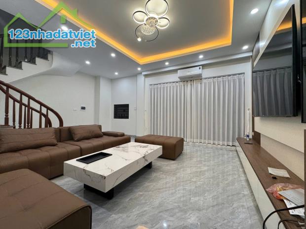 SIÊU PHẨM TƯ ĐÌNH – Ô TÔ TRÁNH – MẶT TIỀN SIÊU THOÁNG – 8,5 TỶ - 4