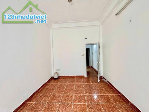 NGÕ MAI HƯƠNG BẠCH MAI - GẦN PHỐ - DT 36m2 4 tầng mặt tiền 3.3m Giá 5.55 tỷ - 3