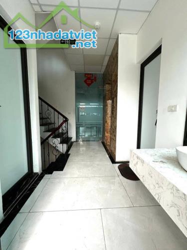Bán Nhà Trung Kính. Cầu Giấy. Thang Máy. Ô Tô. Vỉa Hè. DT 98m2. MT 5,7m. Giá 48,4 Tỷ. - 2