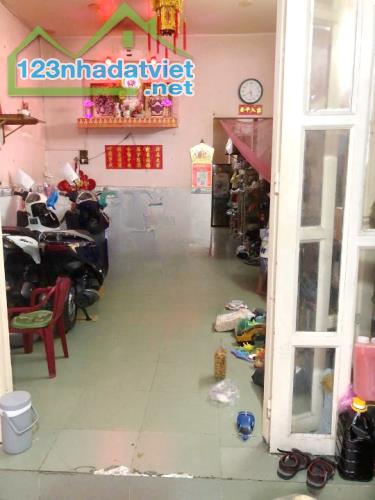 Nhà diện tích khủng 57.9m2 Cao Xuân Dục P12Q8 - 1