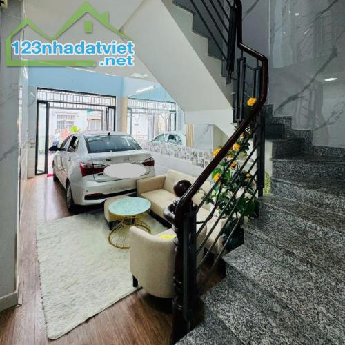 Mặt tiền đẹp, vừa ở vừa kinh doanh, 4PN, P.16 Gò Vấp, Chỉ 5 Tỉ Hơn