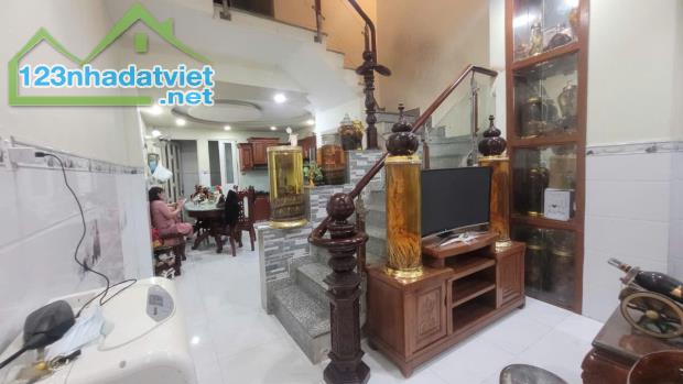 Bán nhà riêng tại Lê Cảnh Tuân, Tân Phú, HXH, 5 tầng, 4x 16,3m, 7,2 tỷ - 1