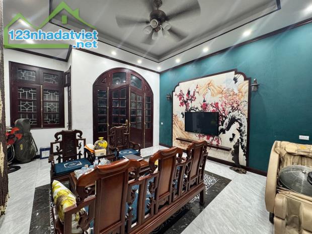 Bán nhà phân lô, khu cán bộ vip, ô chờ thang máy ô tô đỗ cửa, KD Kim Ngưu, HBT 62m2-13 tỷ