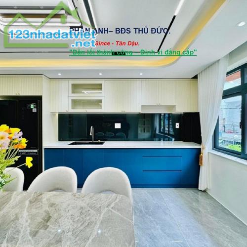 🔥 [ Bán Gấp ] Nhà Phố Nguyễn Thị Định , Quận 2 _ Đường 2 Chiều Mở Rộng 30 M_ Giảm Sốc 900 - 3