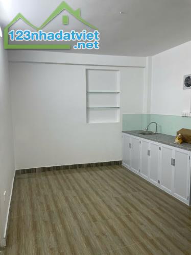 CCMN 2PN Ngõ Bạch Mai- Hai Bà Trưng. Khu BKX, 50m2, 6tr