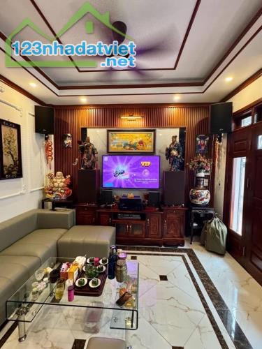 Thanh Nhàn - HBT , ô tô vào nhà, 5 tầng thang máy 60m giá 14.65 tỷ