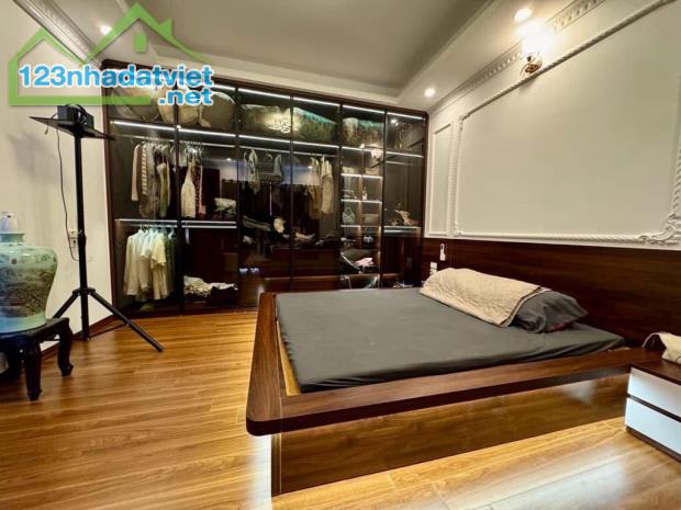 Thanh Nhàn - HBT , ô tô vào nhà, 5 tầng thang máy 60m giá 14.65 tỷ - 1