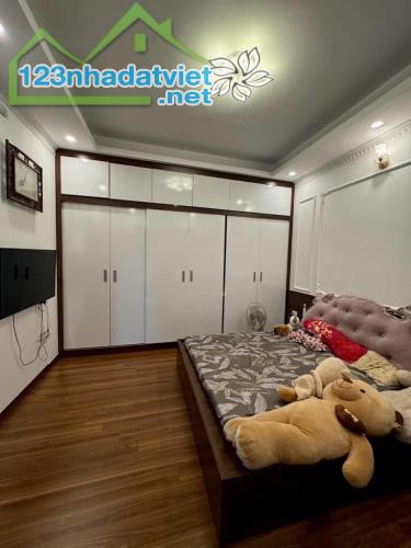 Thanh Nhàn - HBT , ô tô vào nhà, 5 tầng thang máy 60m giá 14.65 tỷ - 3