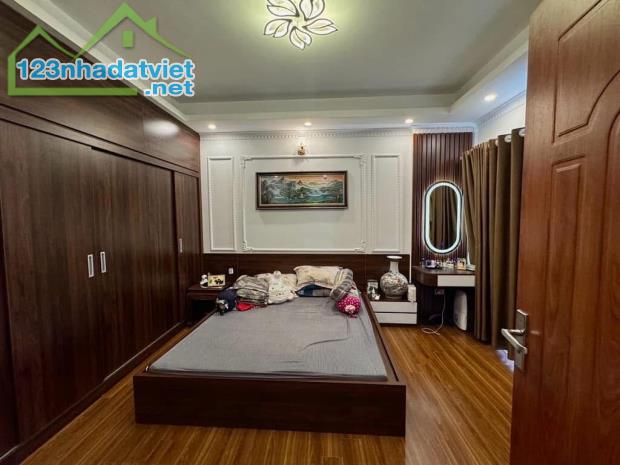 Thanh Nhàn - HBT , ô tô vào nhà, 5 tầng thang máy 60m giá 14.65 tỷ - 4
