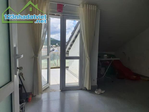 Cần Bán Gấp Nhà 3 tầng giá tốt KQH Trần Anh Tông, Đà Lạt 72m2 giá chỉ 6.5 tỷ - 1