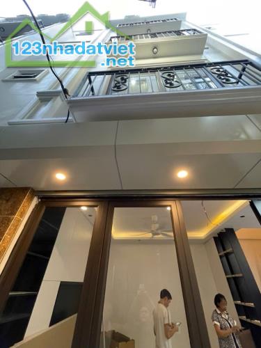 NHÀ ĐẸP DÂN XÂY-NGÕ THÔNG SẠCH SẼ-GẦN PHỐ-DÒNG TIỀN, MỖ LAO 6.99 tỷ.