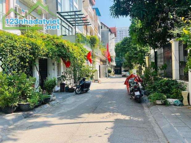 Nhà lô góc phố 19/5,  5 tầng, 7 tỷ, 1 phút đi bộ tới hồ Văn Quán - 4