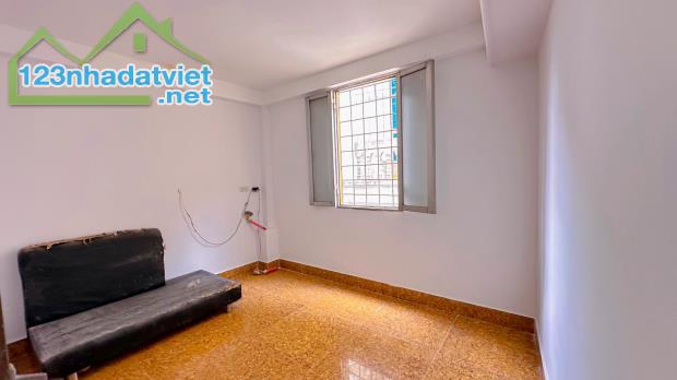Bán nhà riêng tại Đại Từ, 3 tỷ, 25 m2, 3PN, 3WC, 4 tầng, mặt tiền 4m