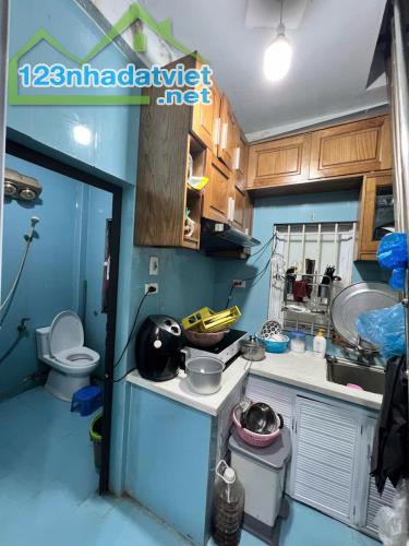 Tập Thể Dệt Kim Đông Xuân Thọ Lão -  Đồng Nhân - Hai Bà Trưng - 2