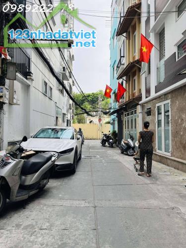 SÁT MẶT TIỀN ĐƯỜNG NGUYỄN TRÃI - XE HƠI ĐỖ CỬA - 4 TẦNG - KHU VỰC AN NINH DÂN TRÍ.