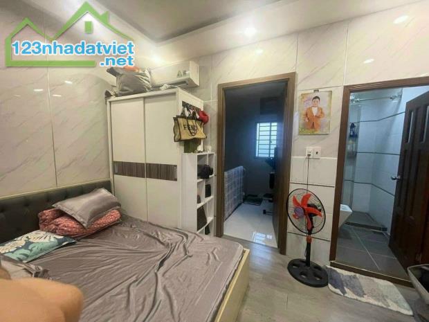 Bán nhà mặt tiền Trần Quý Khách, p Tân Định, Q1, Cn 65m2 chỉ 20 tỷ - 3
