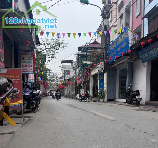 Bán đất Mặt phố Phương Canh, Mặt tiền rộng, vuông như Phân lô. Gara - Kinh doanh miễn chê. - 1