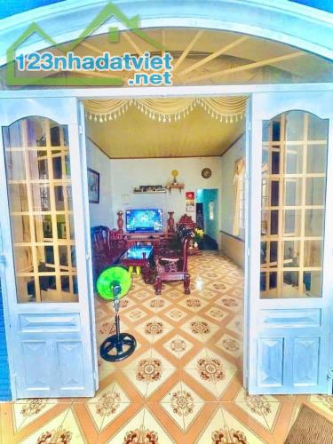 Nhà sổ riêng 2.15 tỷ/105 m2 gần chợ Hóa An - 3