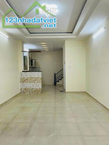 Bán nhà gần Nguyễn Sơn, Tân Phú, hẻm bagac, 4x13, 3 tầng, chỉ nhỉnh 5 tỷ - 1