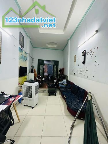 BÁN NHÀ TÂN PHÚ 52m 2 TẦNG BTCT 3PN KÊNH TÂN HÓA GẦN ĐẦM SEN 4.7 TỶ