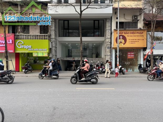 Tài sản nợ xấu chủ gửi bán nhà mặt phố Điống Đa 420m² - mặt tiền 14m, giá 75 tỷ