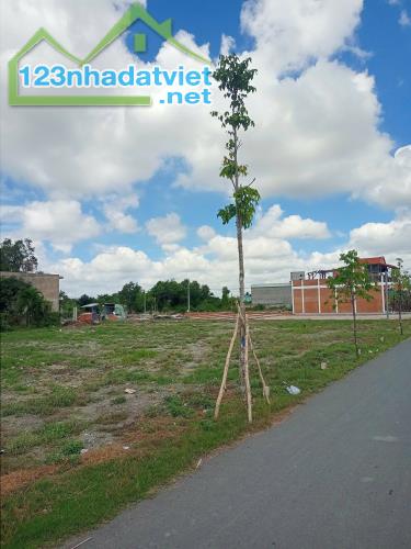 CẦN SANG NHƯỢNG 126M2 LÔ ĐẤT ĐẸP NGAY MẶT TIỀN ĐƯỜNG 22M