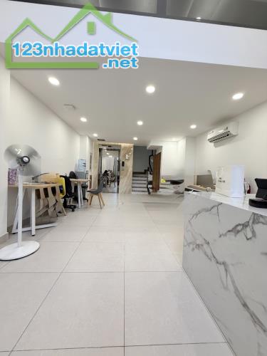 VIP QUẬN 1 – MẶT TIỀN TRUNG TÂM NGUYỄN VĂN NGUYỄN – DÒNG TIỀN KHỦNG 90TR/TH KHÔNG CÓ CĂN 2 - 4