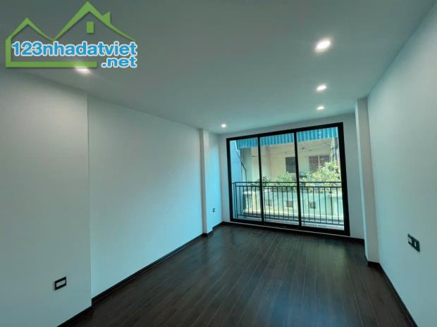 HIẾM! BÁN NHÀ ĐƯỜNG NGÔ QUYỀN - HÀ ĐÔNG - 47M2 - 5 TẦNG CÓ THÁNG MÁY - NHÀ MỚI VÀO Ở NGAY - 5