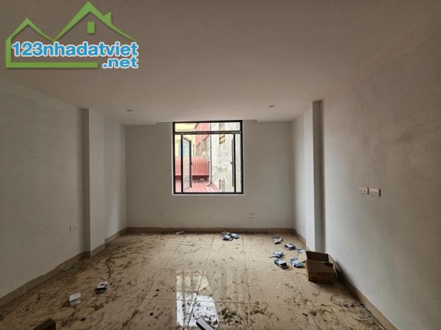 Bán nhà Nguyễn Lam,Phúc Đồng 5 tầng,31m,mt4.2m oto đỗ cổng nhỉnh 5 tỷ - 3