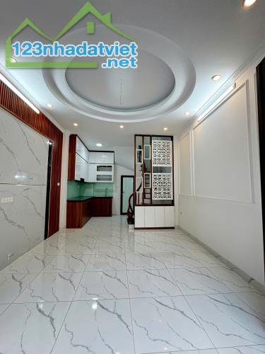 Bán nhà 5 tầng – Ô tô cách 10m – Đông Thiên, Hoàng Mai – 6.8 tỷ lh 0975124520 - 1