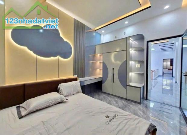 BÁN NHÀ 2 TẦNG 100M2- TRẦN QUANG KHẢI – HẺM Ô TÔ – GẦN BIG C (GO) DĨ AN. - 3