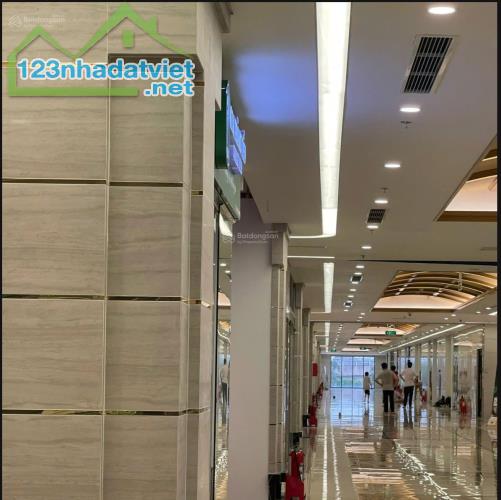Chính chủ cần bán mặt bằng kinh doanh khu trung tâm thương mại - 2