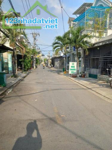 Bán Nhà Mặt Tiền,Đường Số 16,BHHA,Bình Tân - Cấp 4 (78m2 - 5m x 16m) 5,7 Tỷ TL - 4