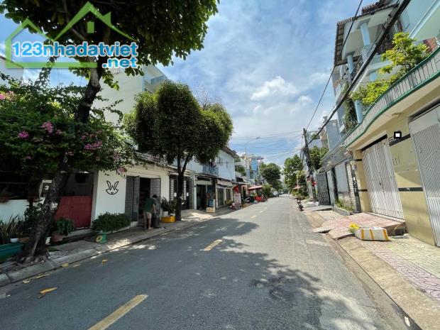 Bán nhà 70m2, Mặt Tiền Kinh Doanh Đường Lê Lư, Quận Tân Phú - 4