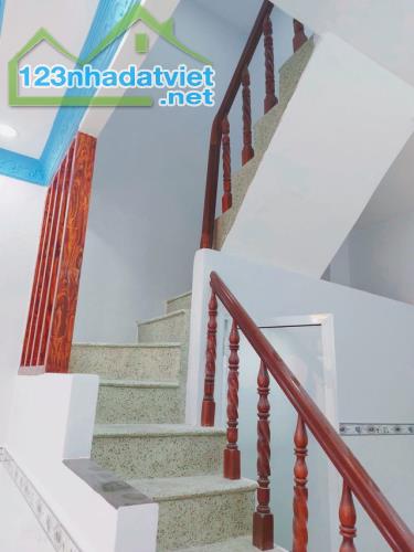 NHÀ HẺM ĐƯỜNG NGUYỄN SỸ SÁCH P15 TÂN BÌNH-DT 30M2 2 TẦNG GIÁ NHỈNH 3,95TỶ - 3