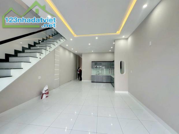 Bán nhà 1T1L 5m x 29m, gần cầu suối mau, chợ Phú Thọ, SR, TC chỉ 3ty990 - 1